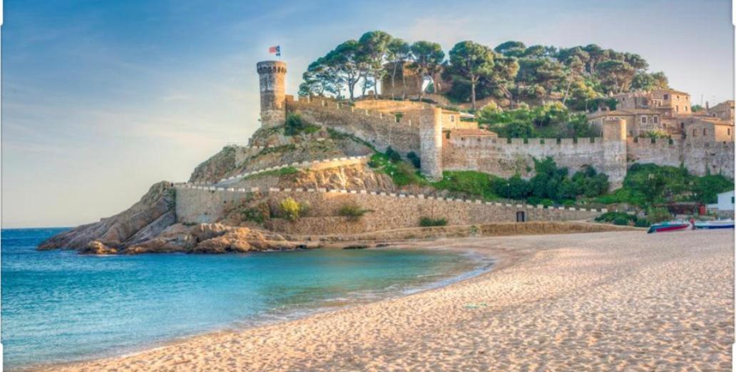 Apartamento Con Terraza Y Piscina En Malgrat De Mar Extérieur photo